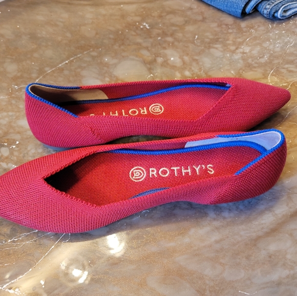 "The Point" Chile Red Rothy's - Picture 2 of 5